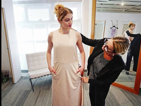 B.C. teen who lost mom writes book to help others deal with grief